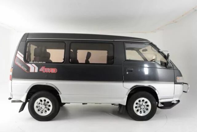 Купить mitsubishi дизель. Mitsubishi Delica 4wd. Митсубиси Делика 96. Mitsubishi l300 4wd. Mitsubishi Delica 96 года.