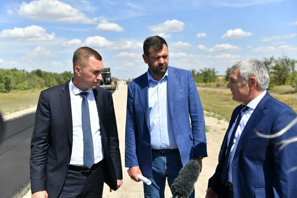 Погода жадовка саратовская область дергачевский район. Дергачёвский район Саратовская область. Село Жадовка Саратовская область. Жадовка Дергачевский район. Глава администрации Дергачевского района Саратовской области.