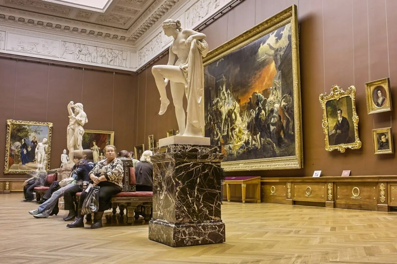 Развлечения для подростков. Тир в гранд каньоне. Сходить с подростком в санкт петербурге. Зеркальный лабиринт pikabolo на арбате. Парк развлечений angry birds activity park в санкт петербурге.