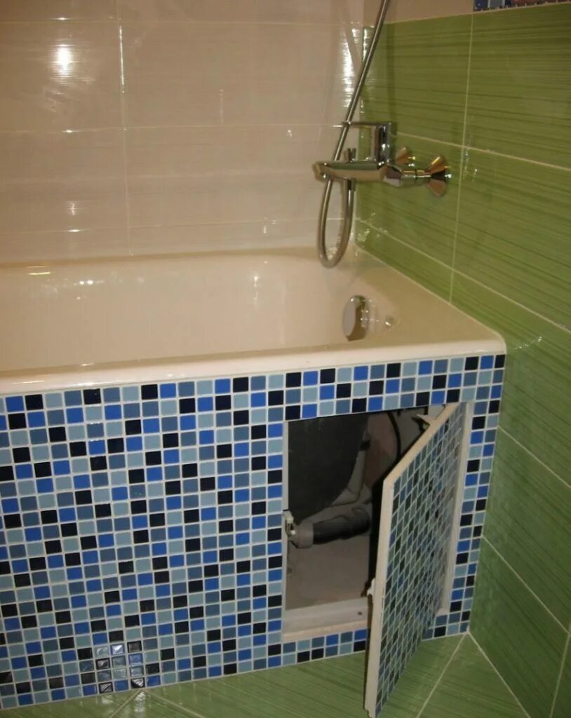 Сделать плитку своими руками ванной. Экран под ванну из плитки. Экран для ванной из плитки. Экран на ванную из плитки. Люк под ванну из плитки.