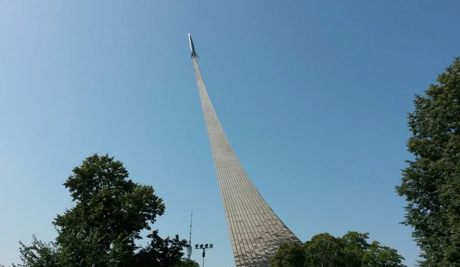 Музей космонавтики москва памятник. Памятник-обелиск «покорителям космоса» — москва. Памятник-обелиск «покорителям космоса» — москва. Музей космонавтики москва памятник. Музей космонавтики москва памятник.