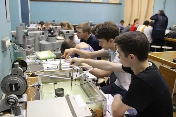 До какого учатся школы 2025