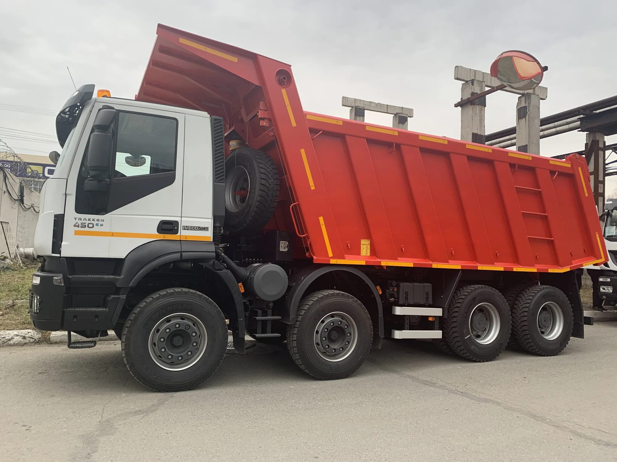 Камаз 6520 савок с прицепом. Габариты камаз 65222-53. Камаз 6520 43 самосвал. Самосвалы 43. Самосвалы 43.