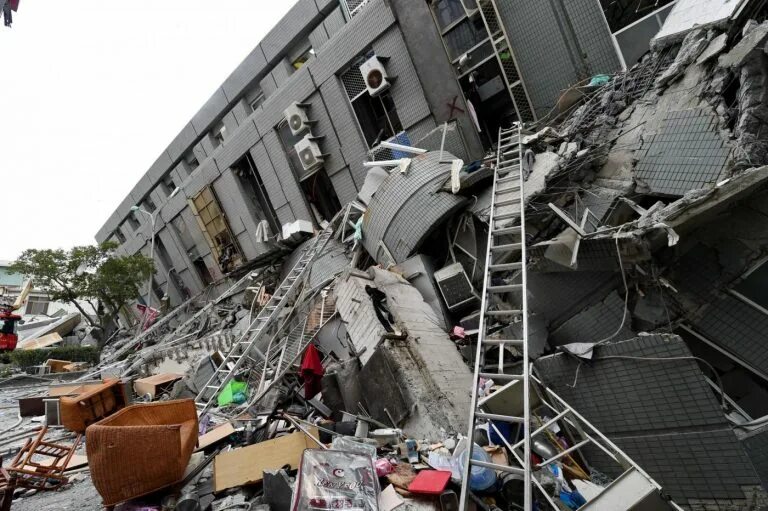 Землетрясение tsmc. Землетрясение на Тайване 1999. Тайвань землетрясение 2018. Жилой дом Тайвань 1999 землетрясение.