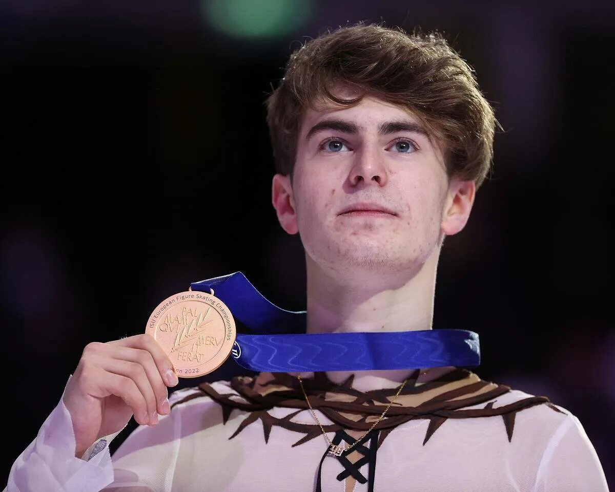Олимпийский чемпион Кондратюк снялся с чемпионата России по фигурному катанию в 