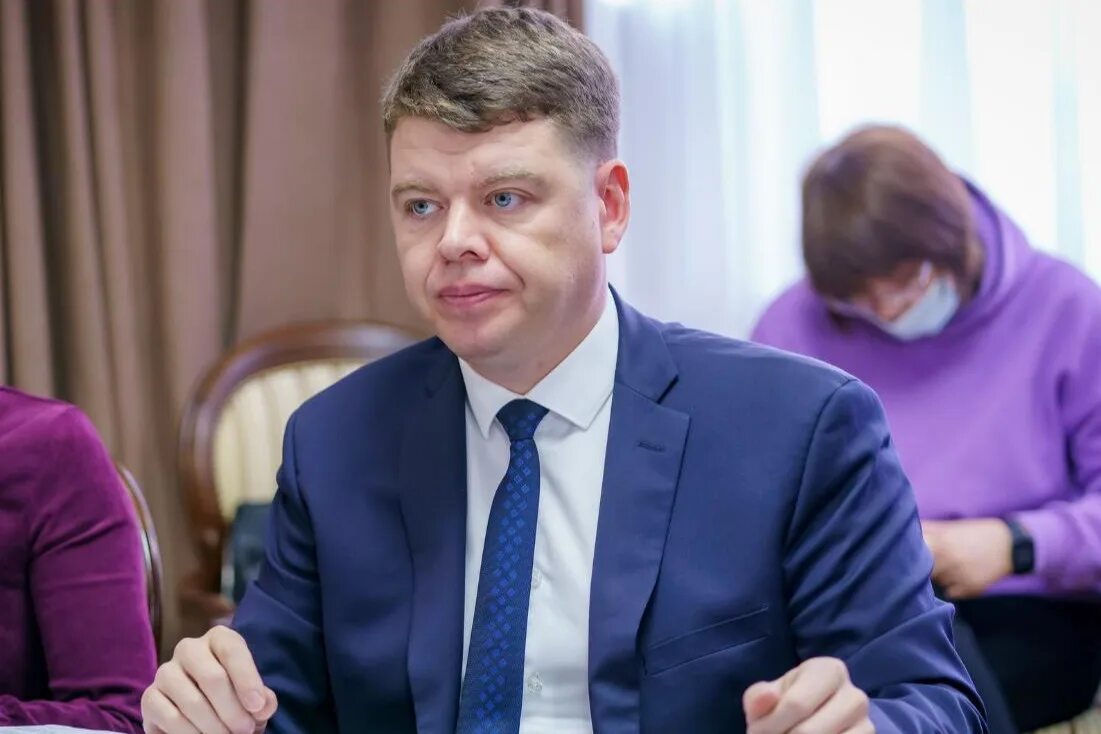 интерактивный портал труда и занятости населения. департамент труда и занятости хмао. роман белкин ханты-мансийск. биржа труда ханты-мансийск. белкин роман михайлович ханты-мансийск.