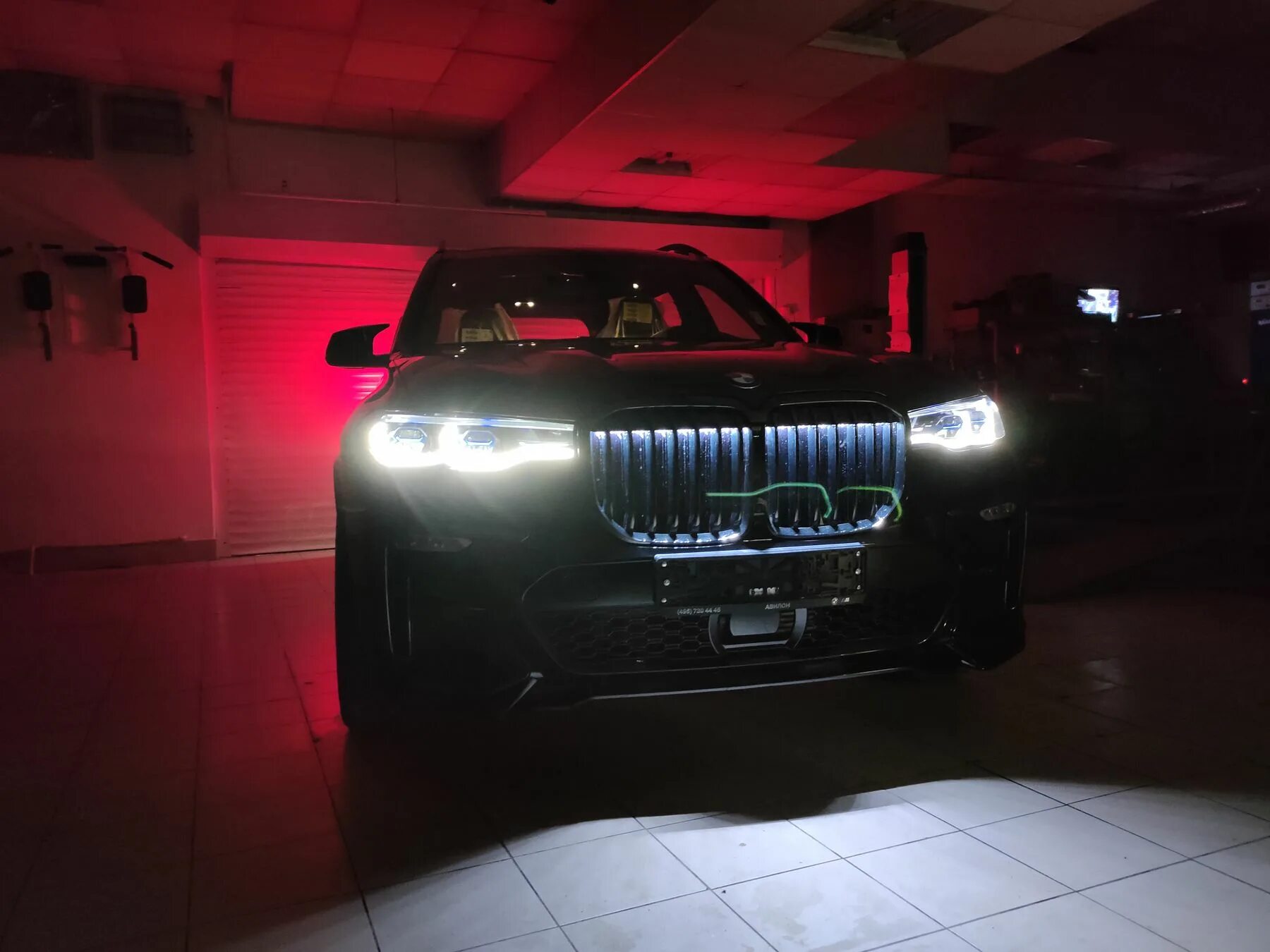 Bmw x5 подсветка. Подсветка решетки BMW x7. Подсветка решетки радиатора БМВ х7. Подсветка решетки радиатора БМВ х6. Подсветка ноздрей BMW x5g05.