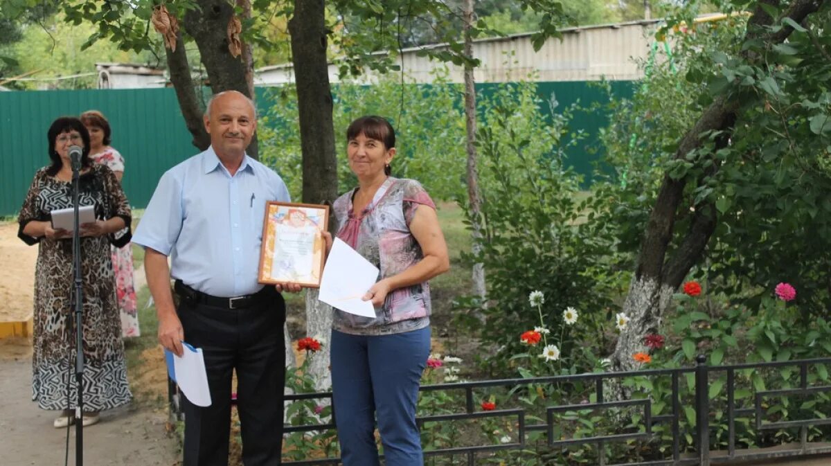 Петропавловка (Петропавловский район, Воронежская область). Село Пески Петропавловского района Воронежской области. Центр Петропавловского района. СДК Петропавловка Воронежская область.