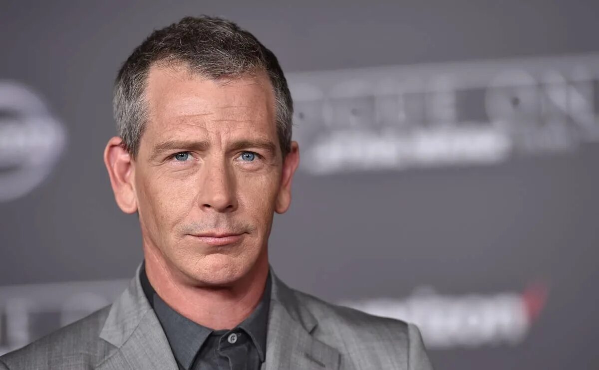 Бен мендельсон лысый. Актер бен мендельсон. Бен мендельсон в молодости. Бен мендельсон фотосессии. Бен мендельсон лысый.