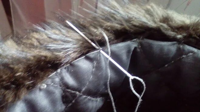 Вязаная шапка с мехом. Меховая шапка женская. Шапка с мехом. Размер шапки норковой. Шапка меховая.