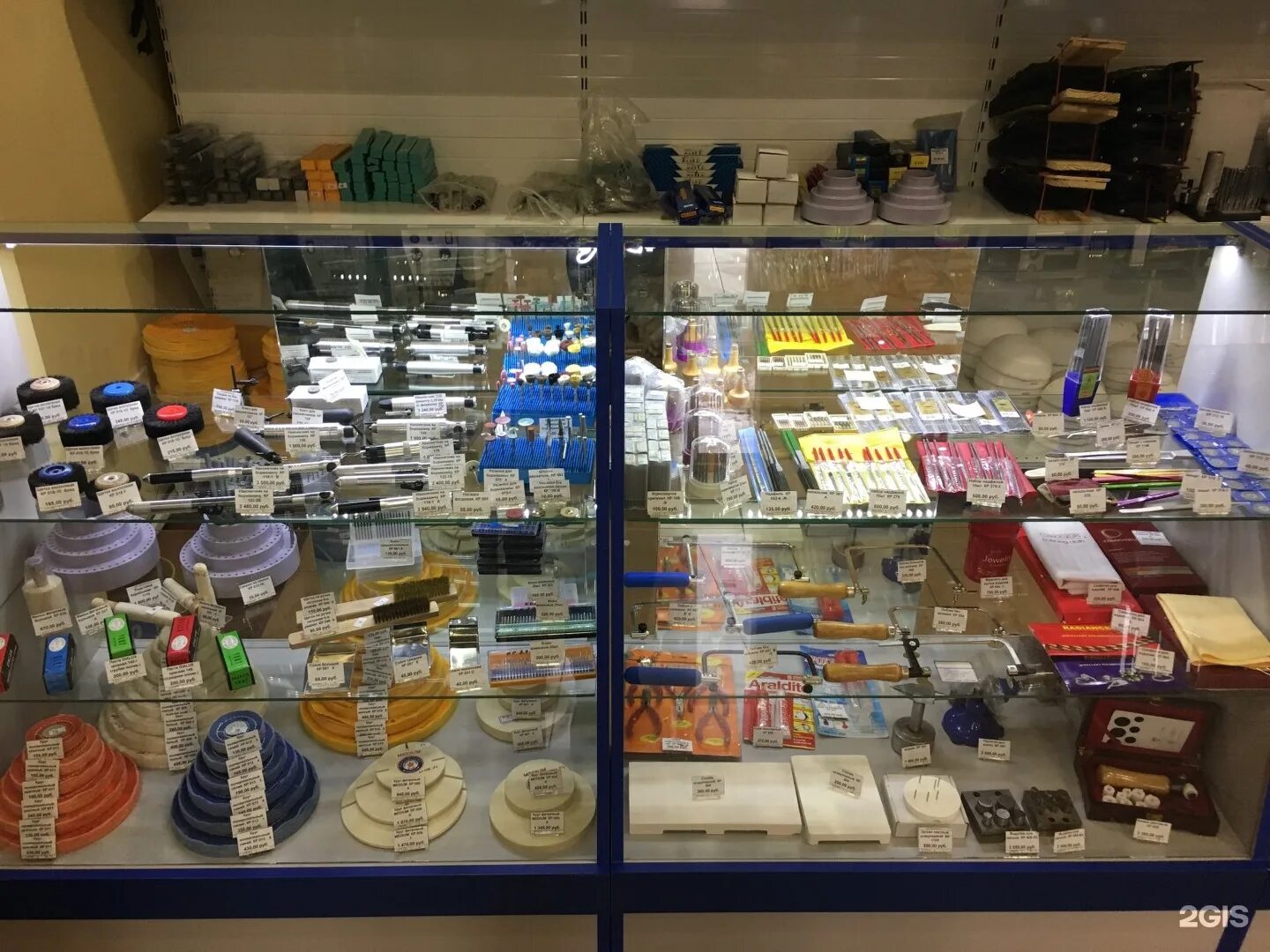 Изумруд брянск. Магазин изумруд красноярск. Ооо изумруд красноярск. Изумруд красноярск. Изумруд красноярск.