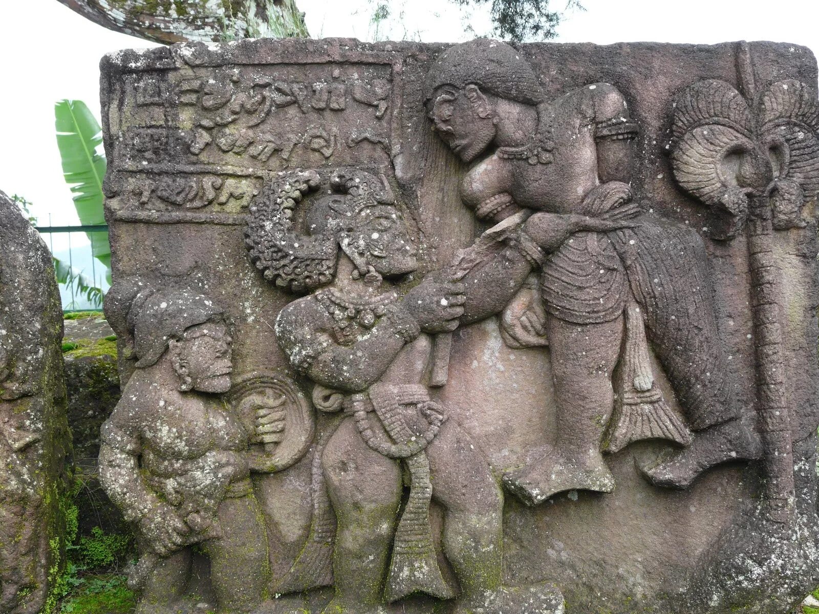 Чанди Сукух. Храм лавах (гора лавах, Индонезия). Sukuh Temple. Заброшенная больница Каю на индонезийском острове Ява. Остров ява древнейший человек