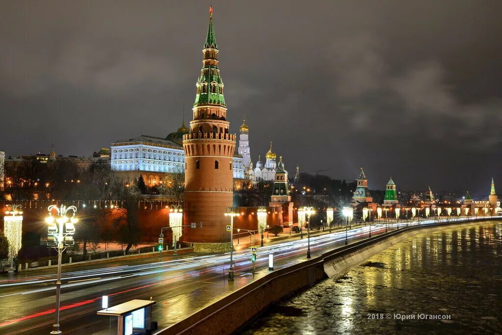 Москва ночью. Что можно увидеть в Москве. Видеть Москву фото Москвы. Москва прочитать. Что можно увидеть в россии