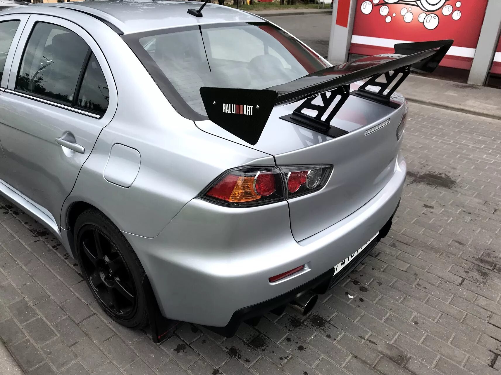 Спойлер на митсубиси лансер. Mitsubishi Lancer 10 EVO Spoiler. Mitsubishi Lancer Evolution Spoiler. Lancer Evolution 10 Spoiler. Эво спойлер Лансер 10.