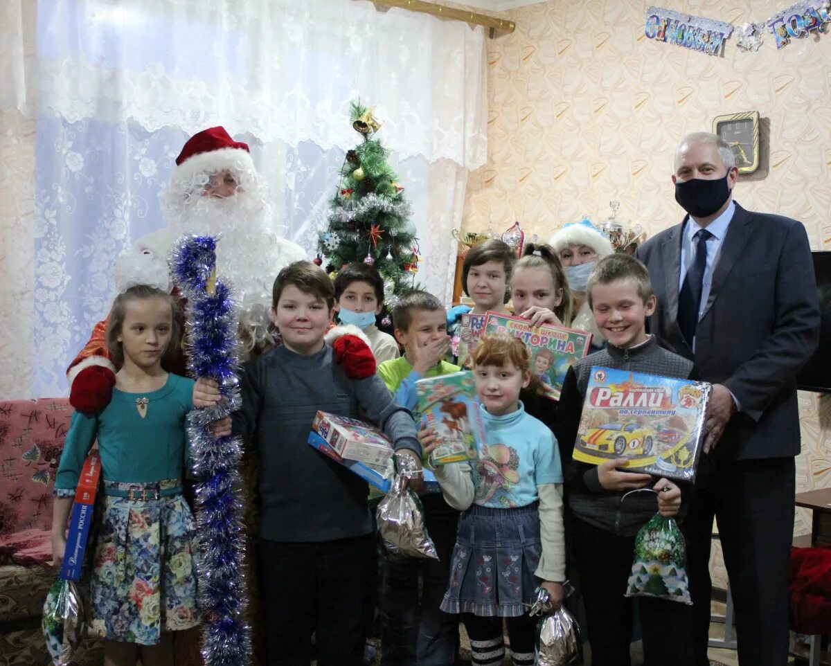 Мэр морозовска ростовской области. Морозовск глава администрации. Морозовский районный суд. Блокнот морозовск последние новости. Блокнот морозовск последние новости.