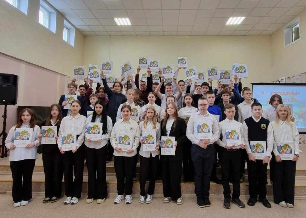 Гимназия дзержинск. Школа 4 дзержинск. Православная гимназия дзержинск. Школьники 38 гимназии дзержинск. Школа 21 дзержинск.