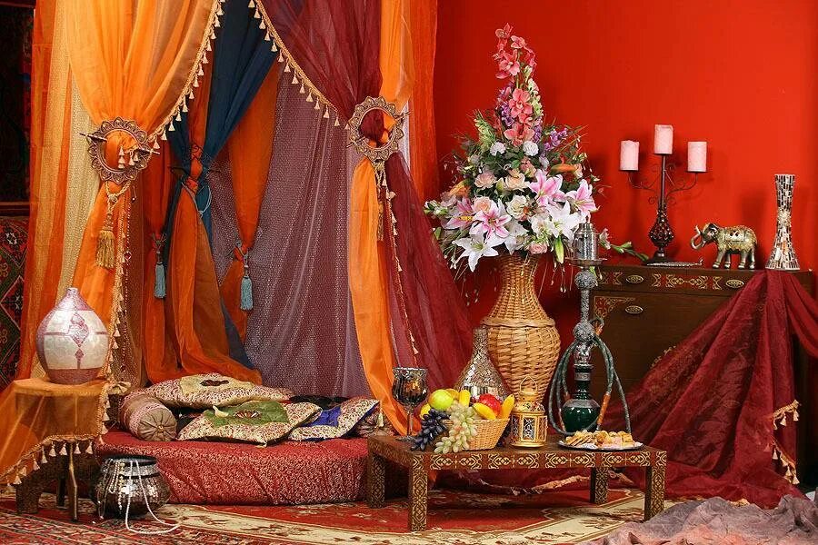 Керамические тарелки с восточными орнаментами. Сделай восток. Марокко капитолий марокканский стиль. Часы восток ччз 18 камней. Сделай восток.