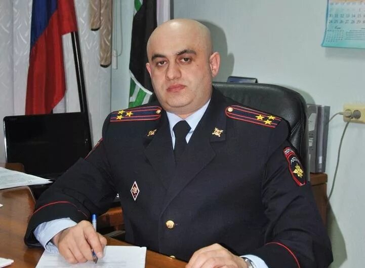 Маяковского 17 сургут. Гом 1 сургут. Гом 1 сургут. Отдел полиции 1 сургут. Голодюк депутат сургут.