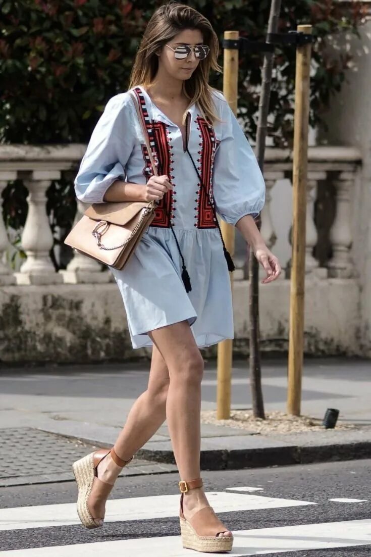 Образ с босоножками на танкетке. Черные ботинки тимберленд лук. Образов платформа. Образ с туфлями на платформе. Образов платформа.