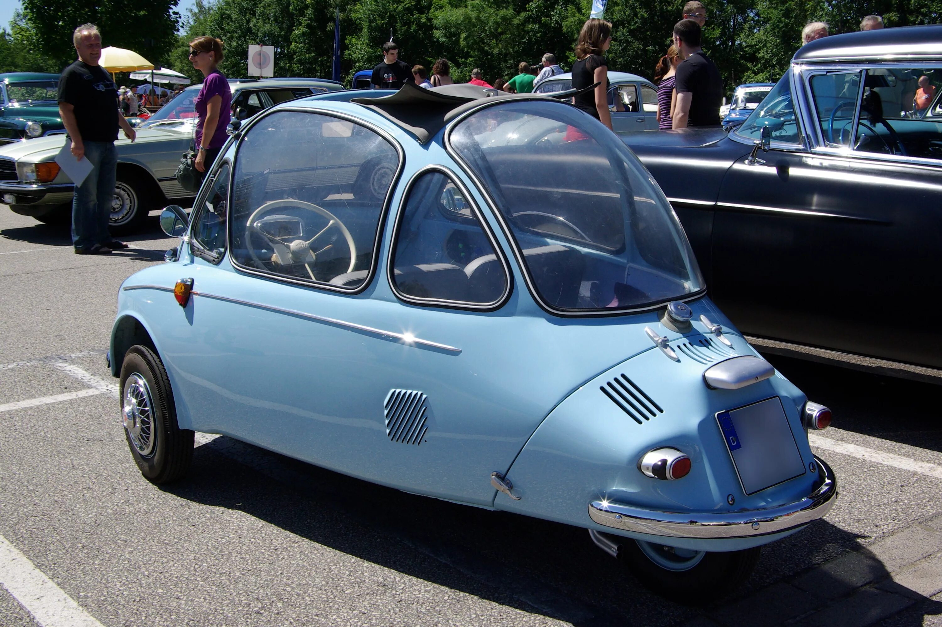 Самые странные автомобили в мире. Heinkel автомобиль. Необычные машины. Странные машины. Самая оригинальная машина.