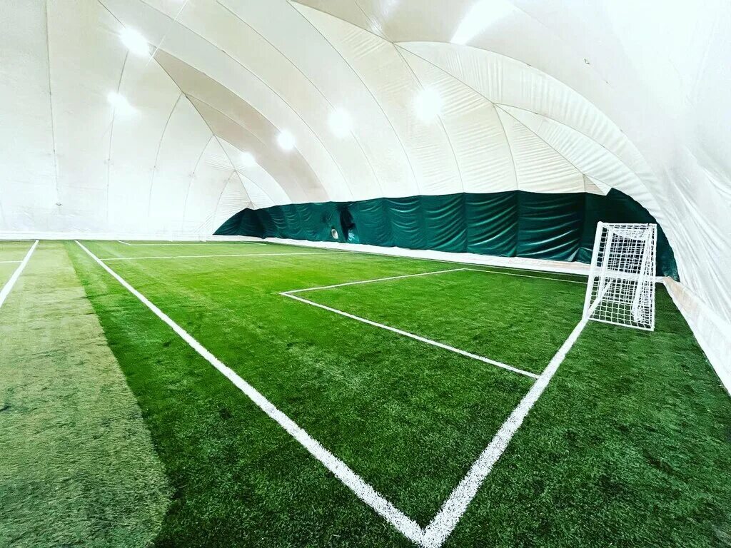 Футбольный манеж сampus "авиамоторная". Футбольный манеж на "улице 1905 года". Манеж металлург электрозаводская. Манеж озерки арена поле футбольное поле. Металлург футбольный манеж на электрозаводской стадион.