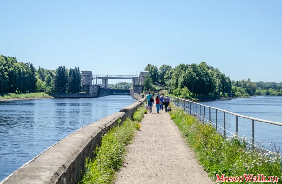 шлюз канала имени москвы дубна. икша достопримечательности. икша долгопрудный. река икша московская область. икша шлюз.
