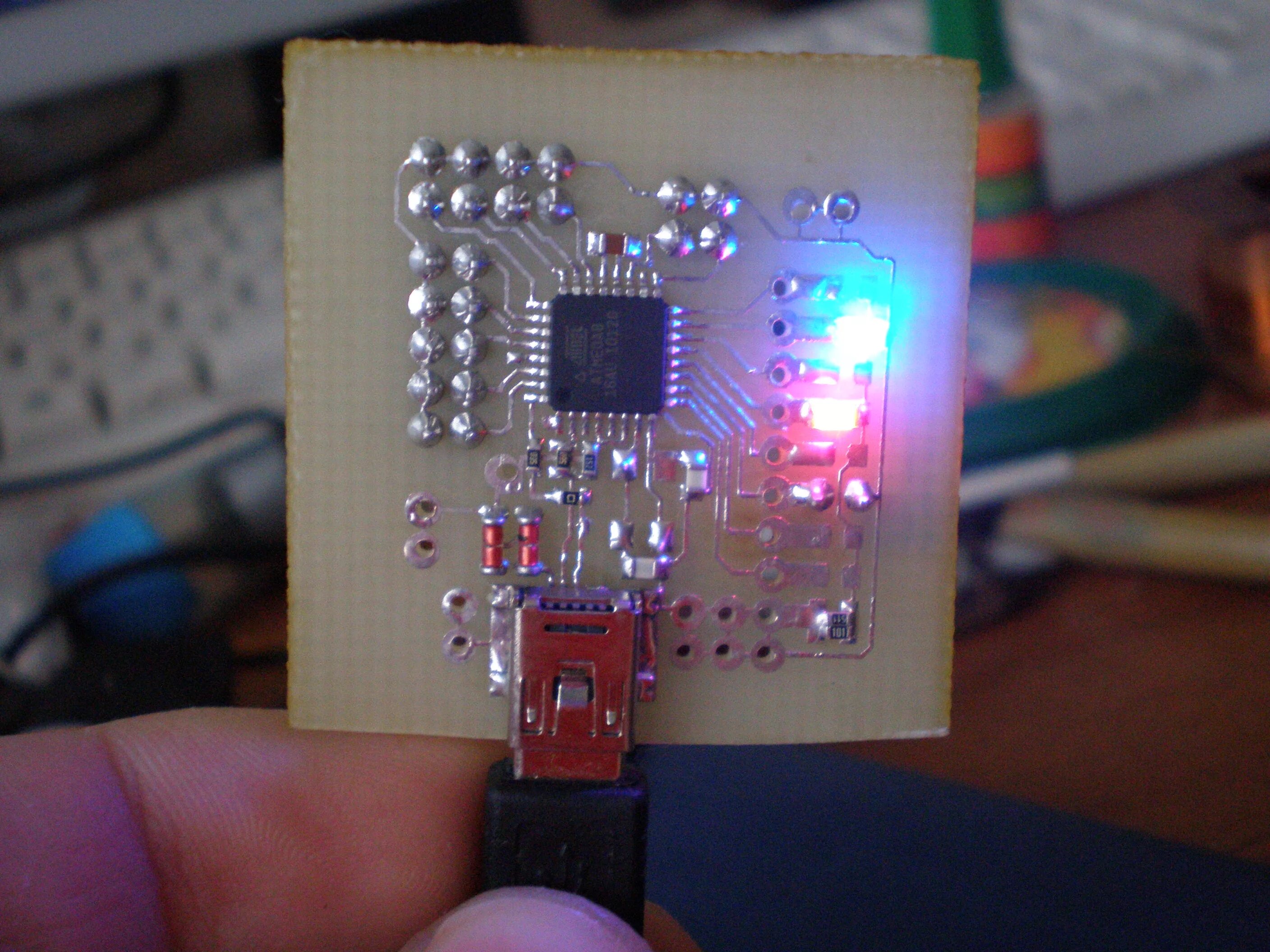 Универсальный измерительный прибор на микроконтроллере atmega8 схема. Зарядное для авто на контроллере atmega8. Atmega328 отладочная плата. Металлоискатель на attiny2313. Самоделки на микроконтроллерах.