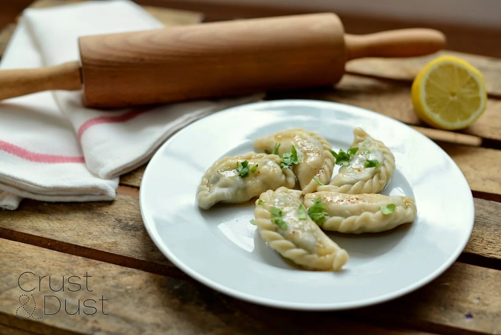 Польские вареники (pierogi). Польские пироги pierogi. Пироги вареники. Вареники в Польше. Вареники национальное