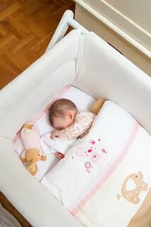10 спали в кроватке