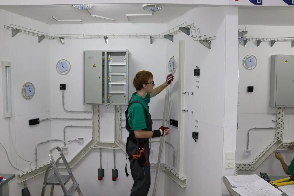 Worldskills 2021 электромонтаж. демонстрационный экзамен по стандартам worldskills электромонтаж. Worldskills компетенция электромонтаж. ленэлектромонтаж. чемпионат электромонтаж.