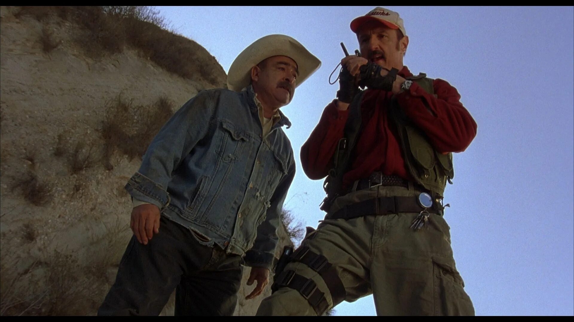 Возвращение земли 2. Возвращение земли 2. Том мейсон рухнувшие небеса. Возвращение земли 2. Фред уорд дрожь земли 2.