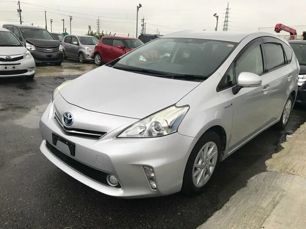 Toyota Prius Alpha 2012. Toyota Prius a (Alpha) 1.8. Тойота Приус гибрид 40 Альфа. Тойота Приус Альфа гибрид 2012 года.