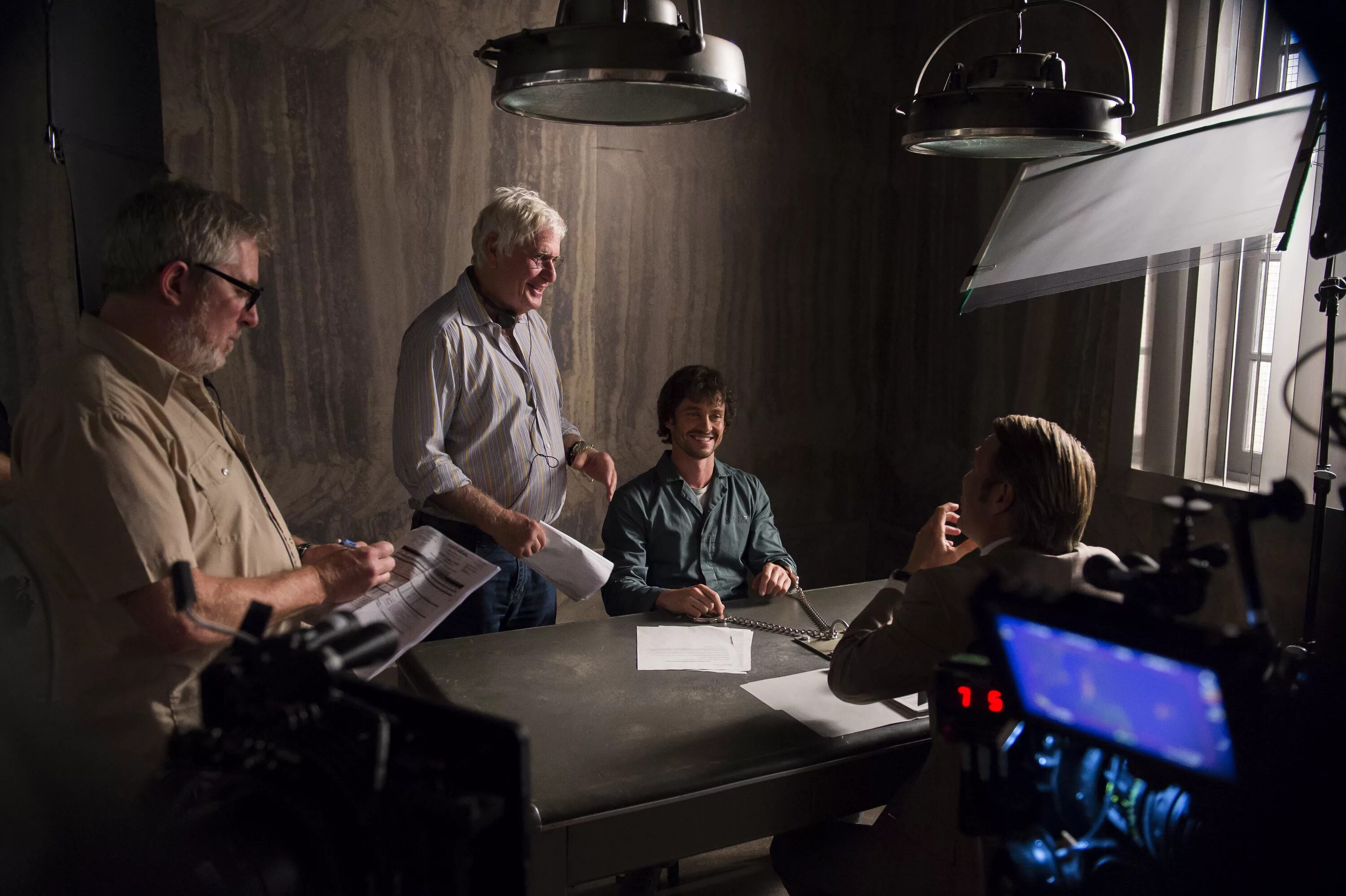 Ошибка лектора. Ошибка лектора. Ошибка лектора. Ошибка лектора. Мадс миккельсен ганнибал и уилл поцелуй.