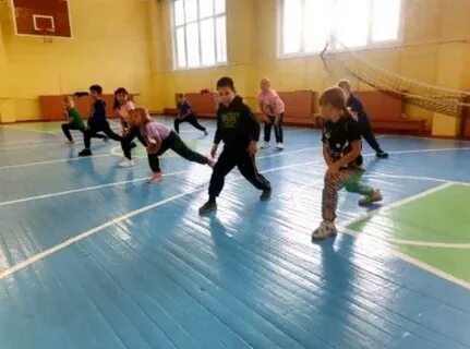 В спортивных соревнованиях участвовало 72 школьника
