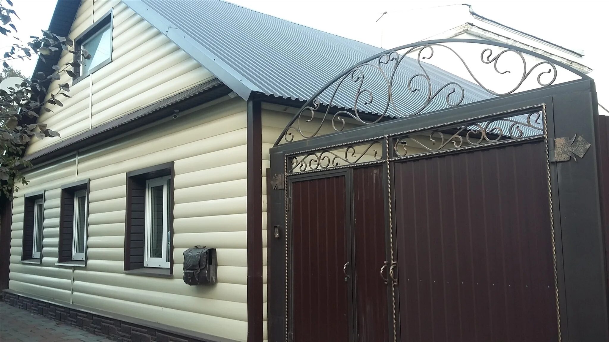 Тамбовская обл староюрьево. Авито город тамбов. Тамбовские коттеджи. Тамбов. Тамбовская область рассказово дом.