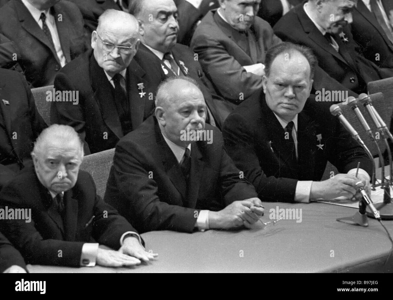 Николай викторович подгорный. Подгорный цк. Подгорный цк. Подгорный цк. Подгорный председатель президиума.