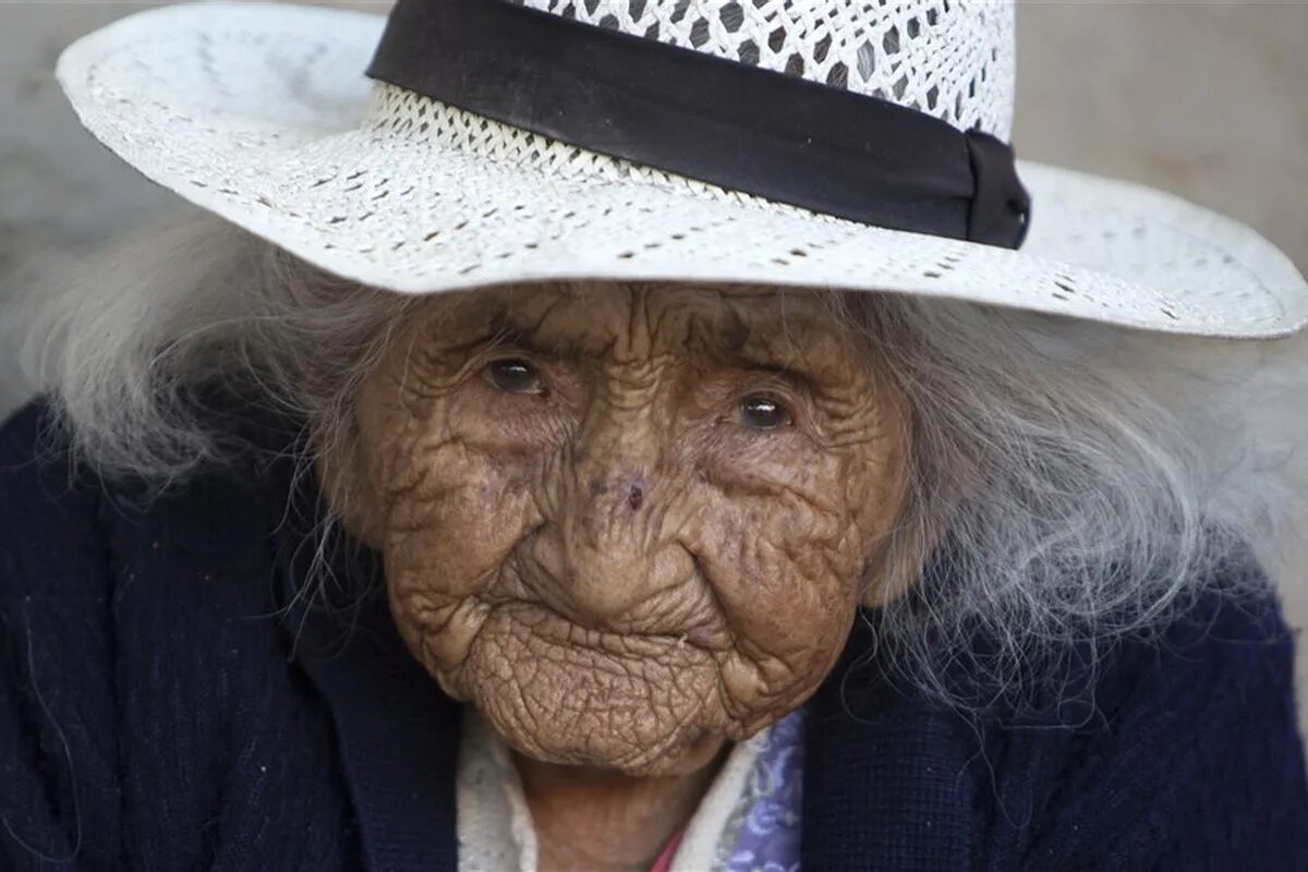 Сколько старухи живут. Самый старый человек в мире. Самая Старая бабушка в мире. Самая Старая женщина в мире. Самая старшая женщина в мире.