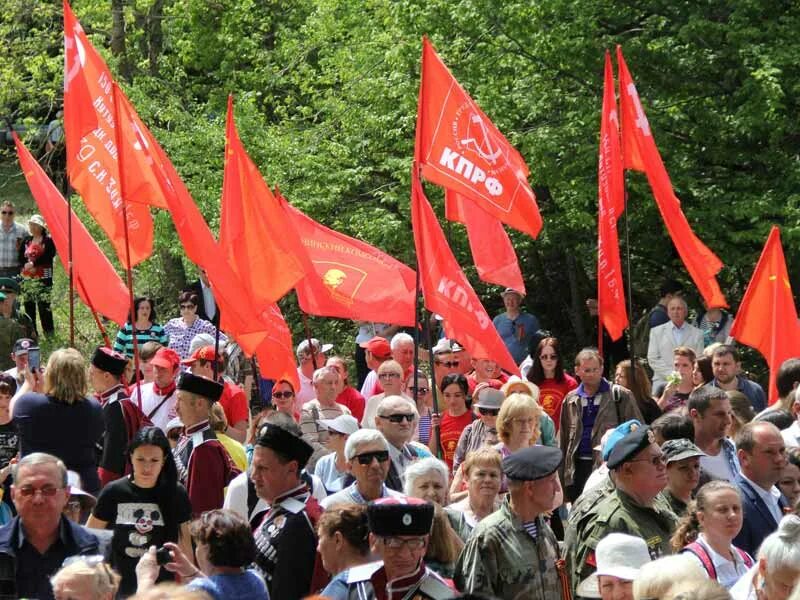 Работа в красном мае. Маевка. маёвка фото. маевка 2025. первая маёвка в красноярске.