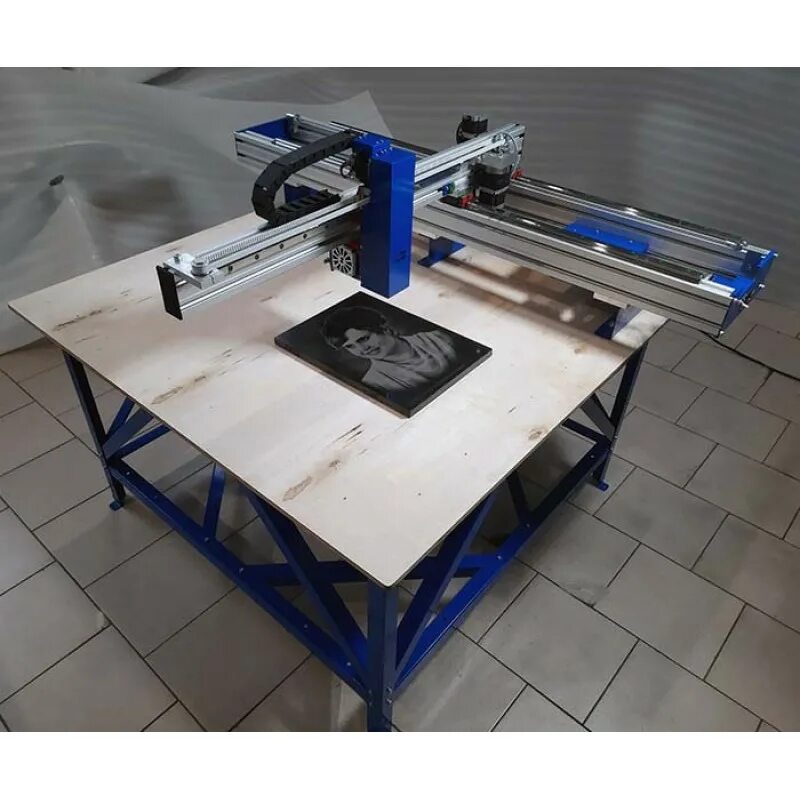 Зубр 300м гравировальный станок. Датчик для гравировального станка зубр-300. Станок зубр 300. Станок для заточки цепей зубр сц-300 красный. Шпиндель для гравировального станка зубр-300.