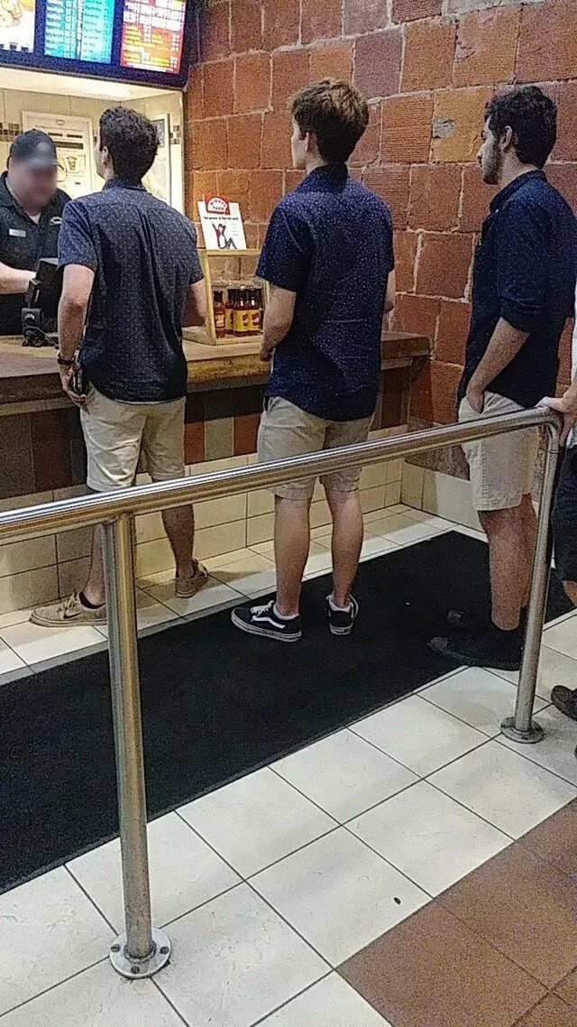 Сбой в матрице. Смешные совпадения в жизни. Сбой в матрице мемы. Не давала сбоя. Не давала сбоя.