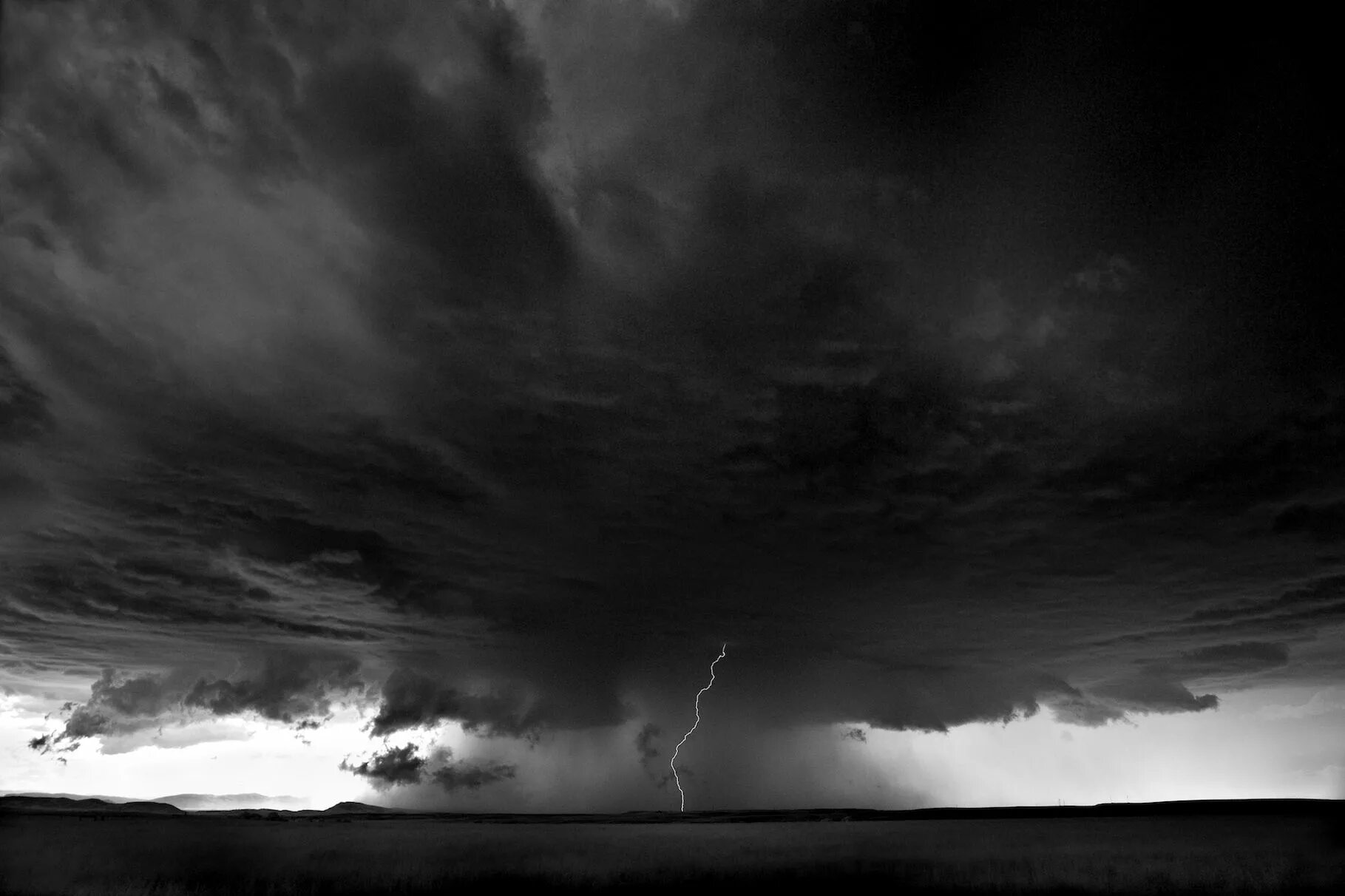 Stormy black. Black storm. Stormy black. Mike olbinski. Темное небо фон.