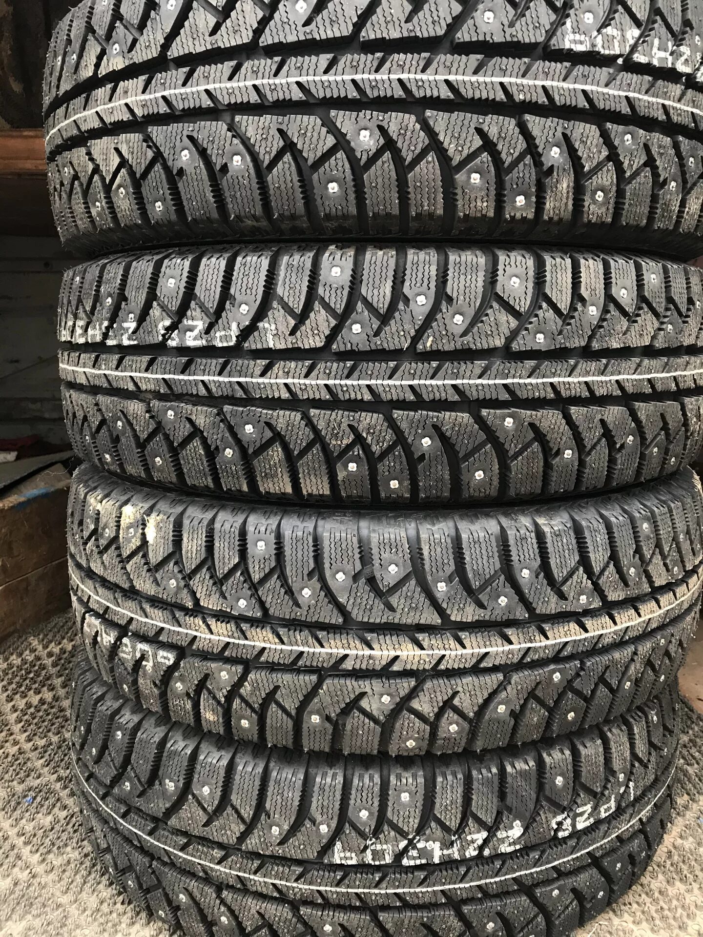 Шины бриджстоун айс. Bridgestone ic7000s. Bridgestone Ice Cruiser 7000s. Bridgestone Ice Cruiser 7000. Bridgestone Cruiser 7000.