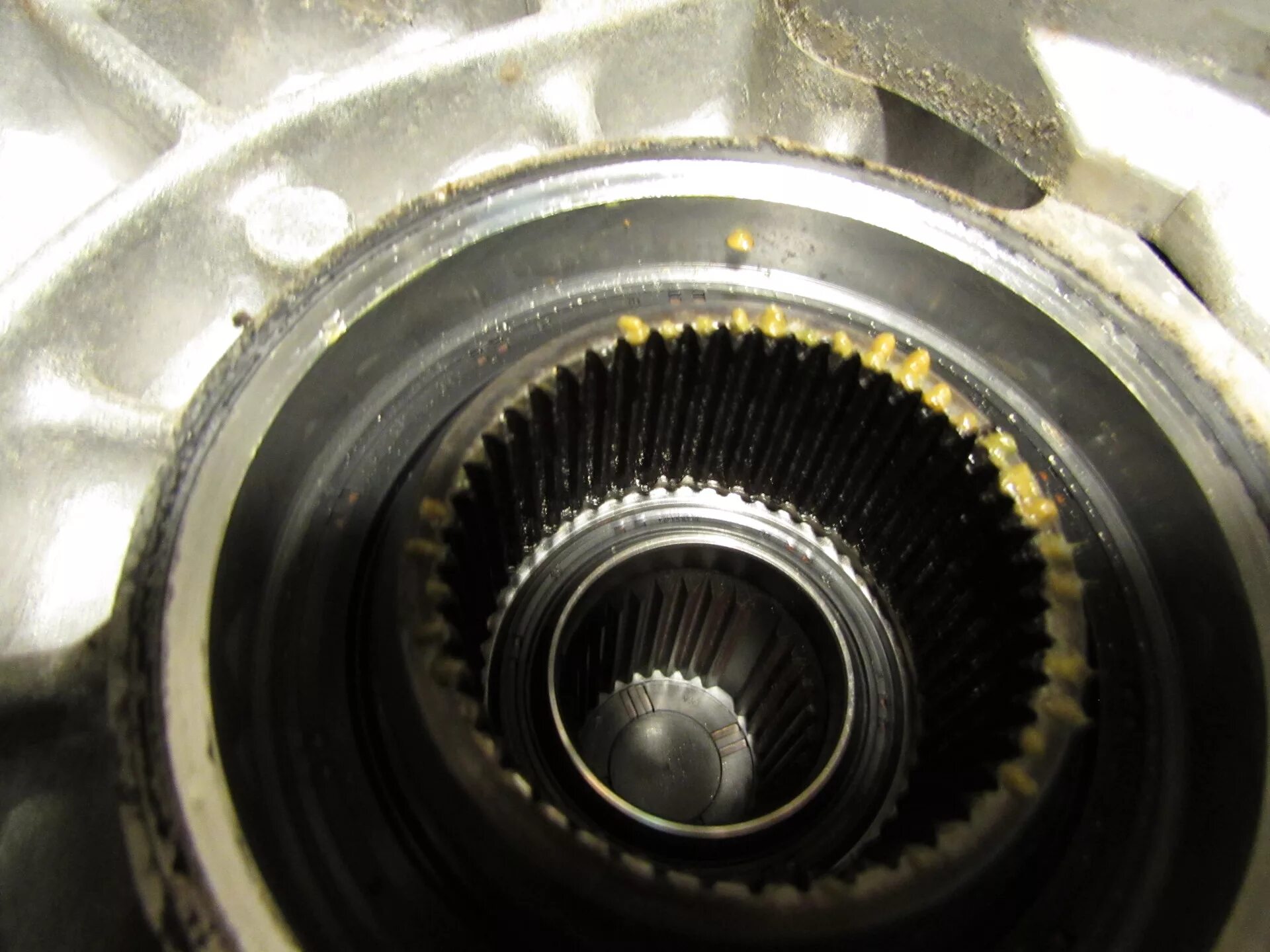 Межосевой дифференциал нива. Раздатка 1/10. Раздаточная коробка скания 6*6. Раздатка mp 3022. Снятие раздатки т5.