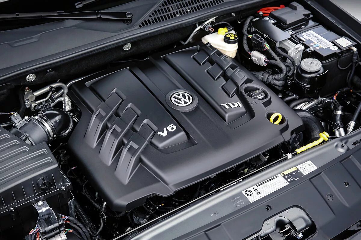 Volkswagen v6. Амарок v6 двигатель. Мотор Фольксваген Амарок. Амарок Фольксваген 3.0. Volkswagen v6 двигатель.
