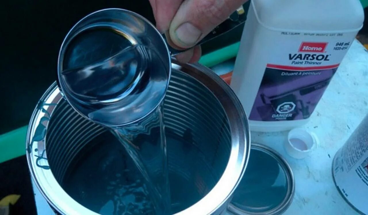 Надо ли разбавлять водоэмульсионную краску. Можно ли разбавить акриловую краску. Растворитель для разведения краски. Можно ли разбавить акриловую краску. Краска разводится.