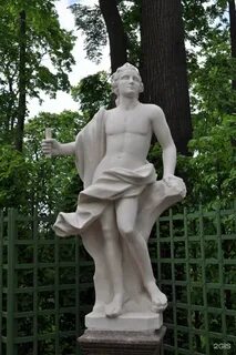 Скульптура мальчик