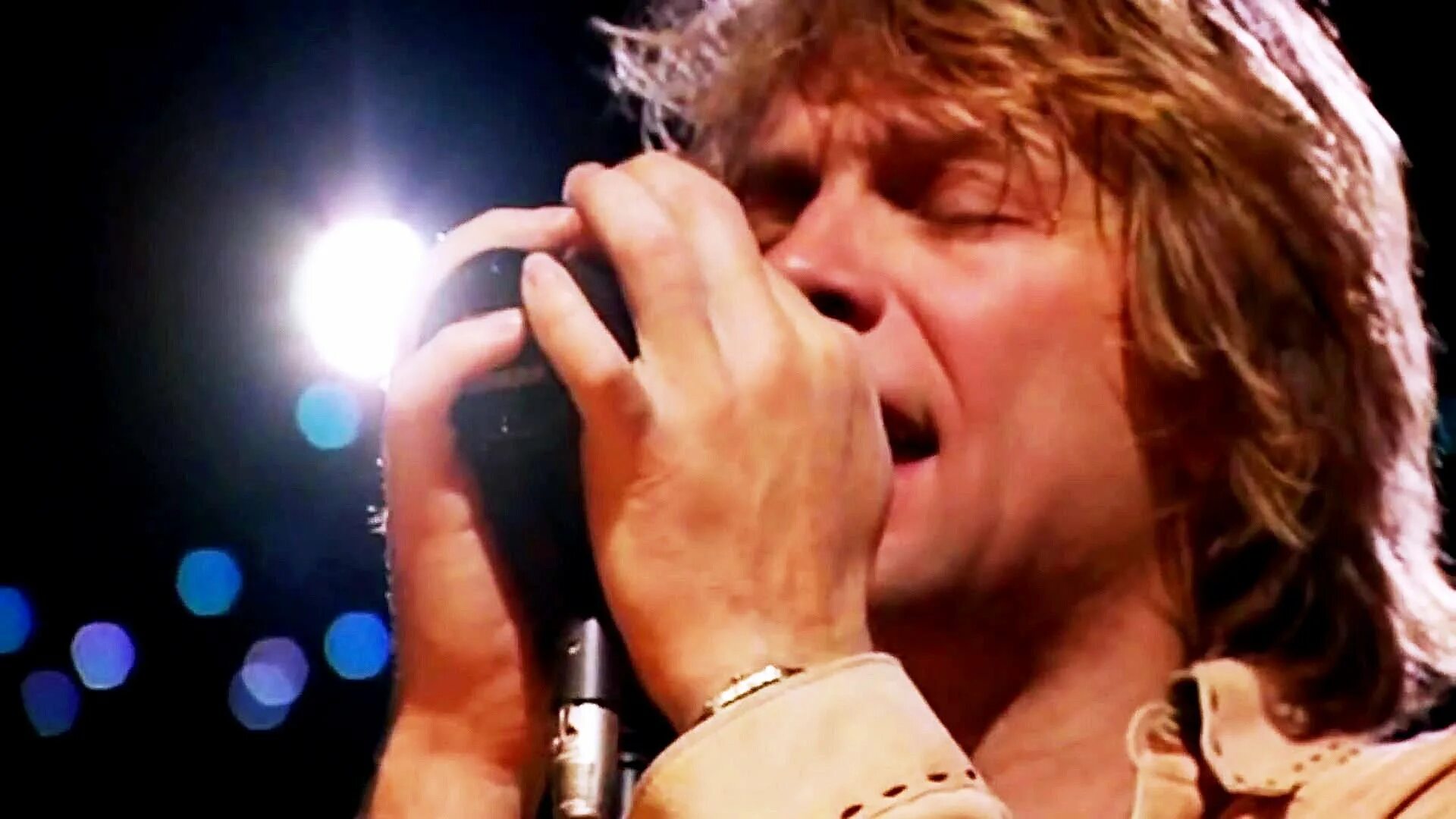 Bon jovi концерт видео. Бон Джови 2003. Bon Jovi 1989. This left feels right (2003) / bon Jovi. Джон Бон Джови видео концерты.