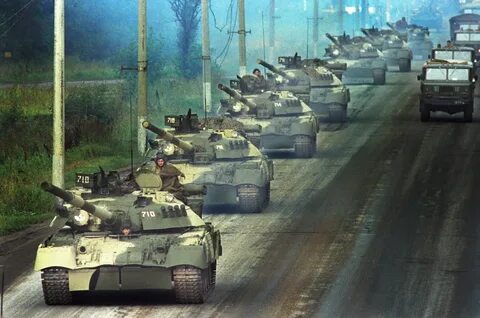 Колонна танков москва