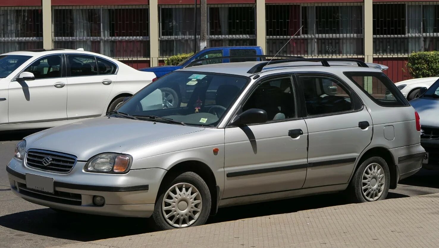 Сузуки Балено 2001. Suzuki Baleno универсал. Сузуки Балено универсал 2002. Сузуки Балено 1998 универсал.