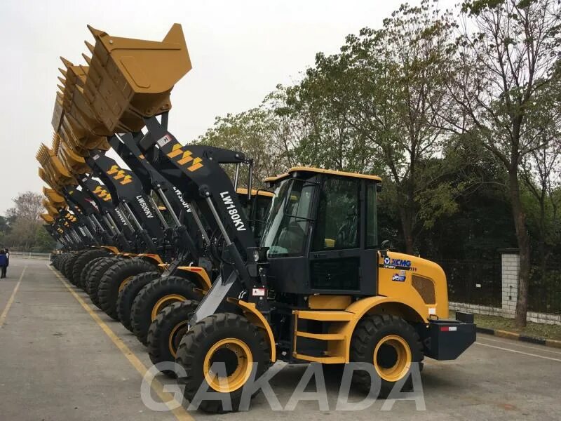 Фронтальный погрузчик xcmg lw180k. Xcmg lw180. Xcmg lw180. Фронтальный погрузчик xcmg lw 180. Фронтальный погрузчик lw180k.